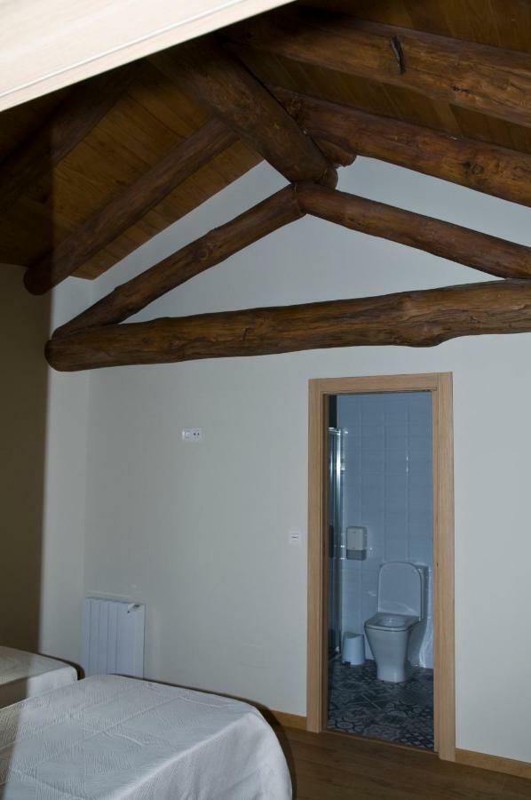 Pension Serrano Sarria Exterior photo