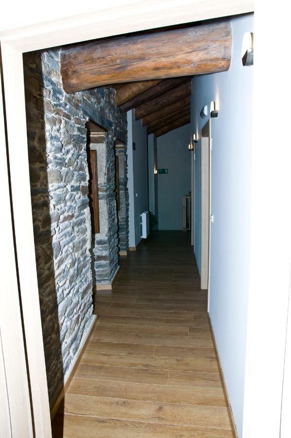 Pension Serrano Sarria Exterior photo