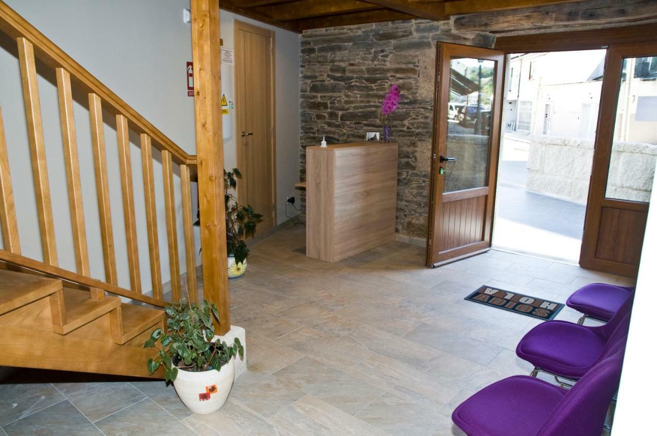 Pension Serrano Sarria Exterior photo